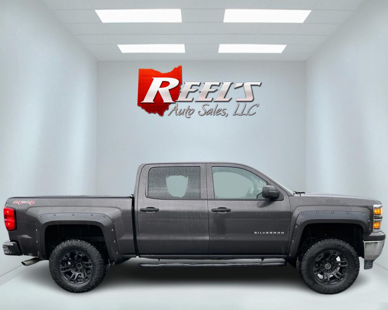 2014 Gray /Black Chevrolet Silverado 1500 LT Crew Cab 4WD (3GCUKREC7EG) with an 5.3L V8 OHV 16V engine, 6-Speed Automatic transmission, located at 11115 Chardon Rd. , Chardon, OH, 44024, (440) 214-9705, 41.580246, -81.241943 - Photo#4